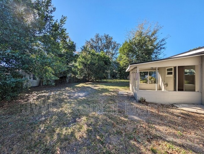 Building Photo - 2462 Quail Ave