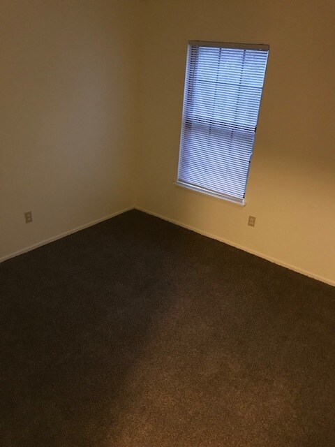 Building Photo - 3115 Jasmine Ct