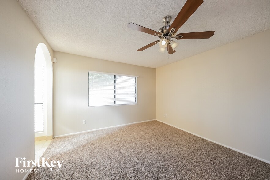 Building Photo - 16814 N 34th Ave