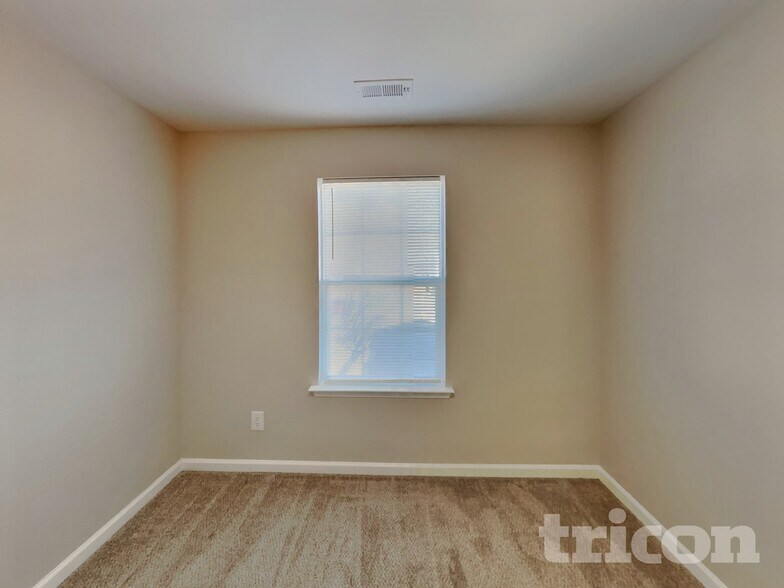 Building Photo - 5820 Bryanstone Pl