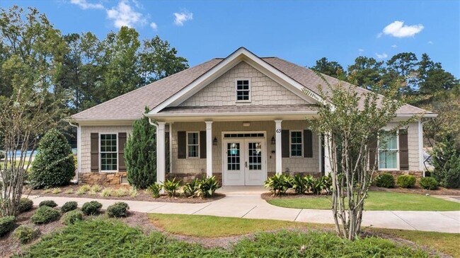 Building Photo - 167 Fernbrook Trl