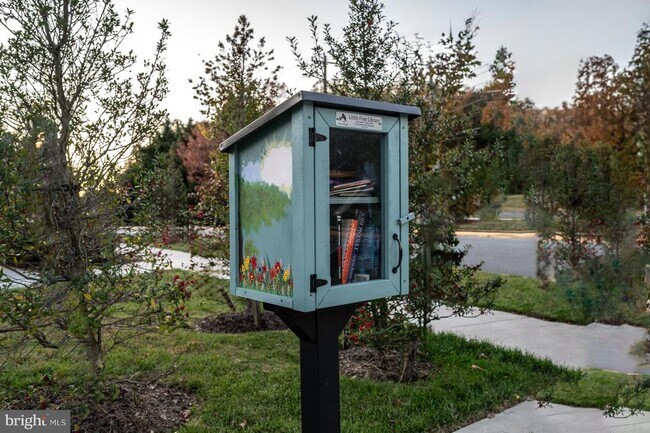 Building Photo - 5509 Valmarana Way