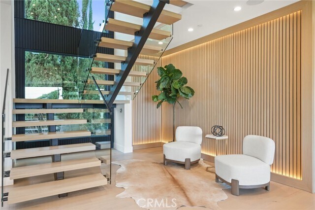 Building Photo - 4551 Alonzo Ave