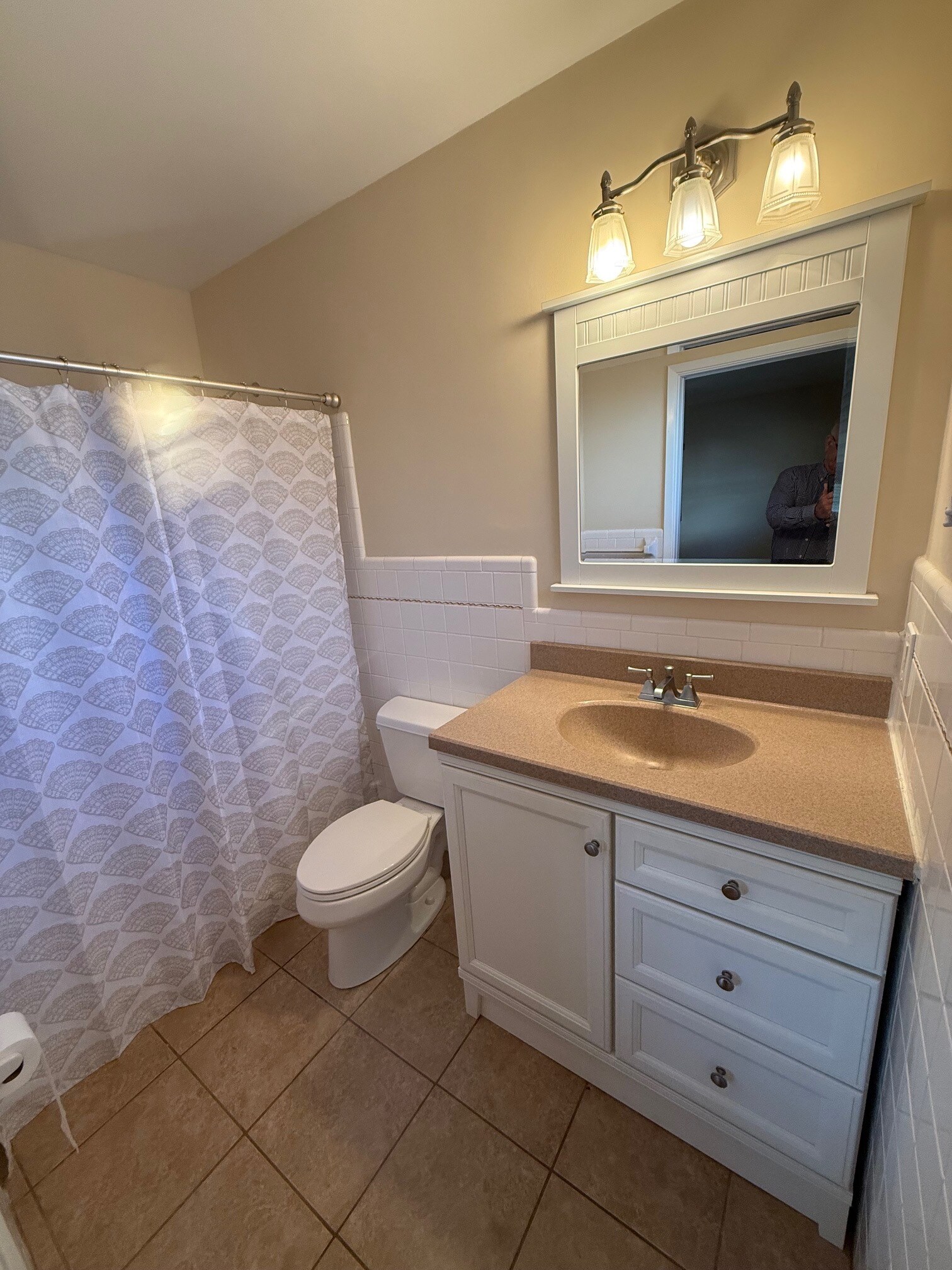 Building Photo - 1424 SE 12th Ave