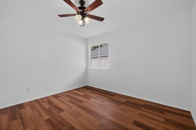 Building Photo - 17213 Bushmills Rd