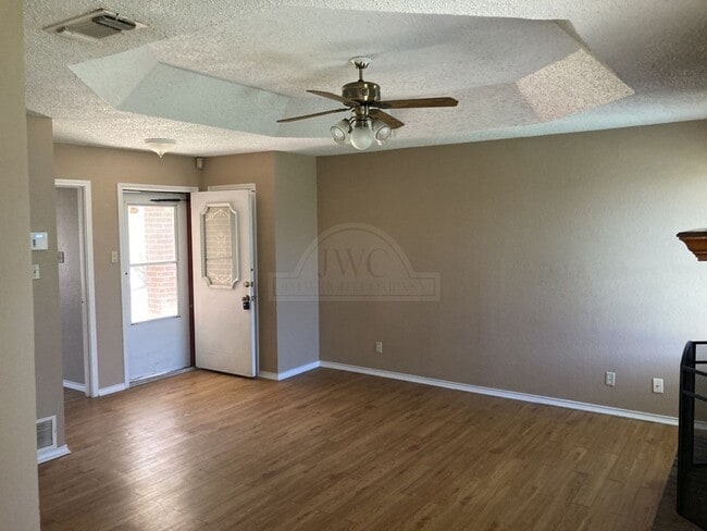 Building Photo - 2707 Sidewinder Dr