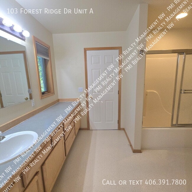 Building Photo - 103 Forest Ridge Dr