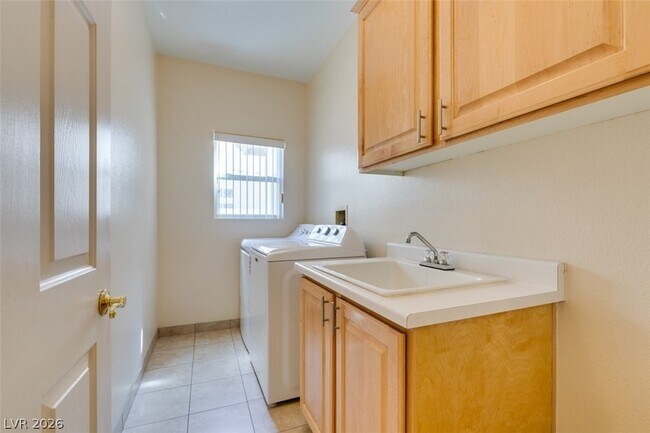 Building Photo - 9620 Sedona Hills Ct