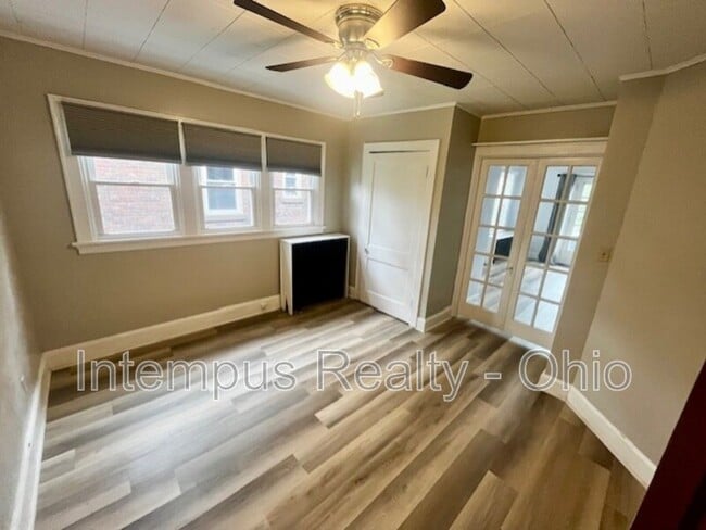 Building Photo - 4237 Vine St