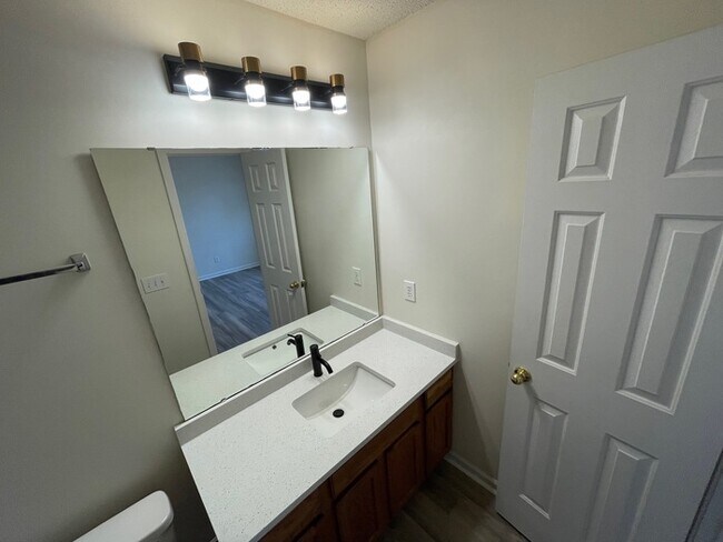 Building Photo - 6228 Sid Crane Dr