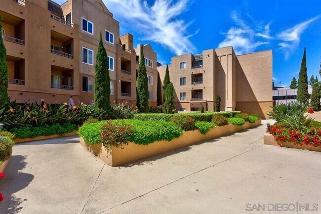 Building Photo - 3550 Lebon Dr