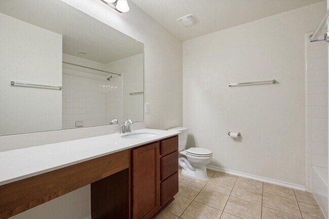 Building Photo - 10909 Helms Deep Dr