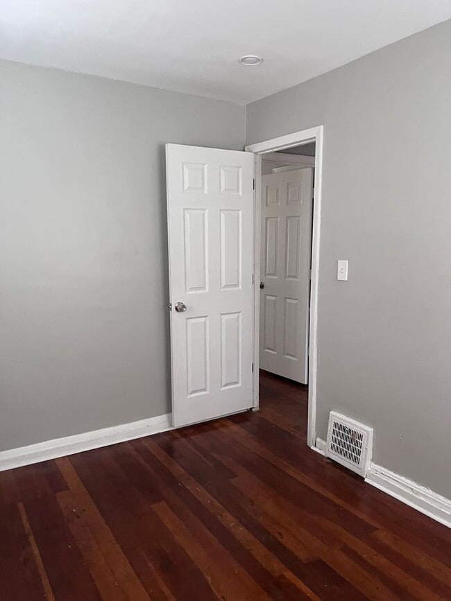 Building Photo - Cozy 2-Bedroom Ranch Home – Classic Brick ...