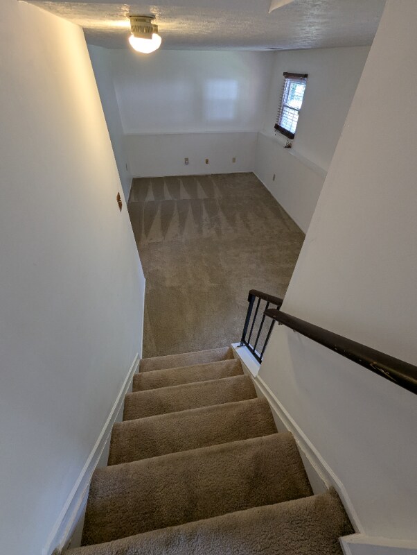 Building Photo - 1513 Wampanoag Dr