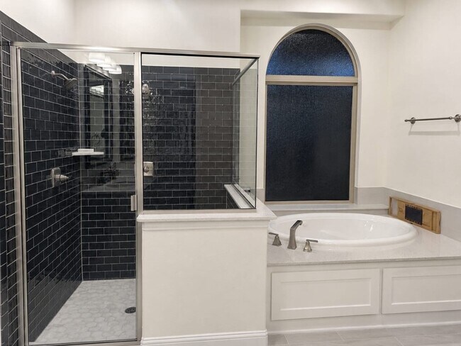 Building Photo - 4165 Rancho Milagro Dr
