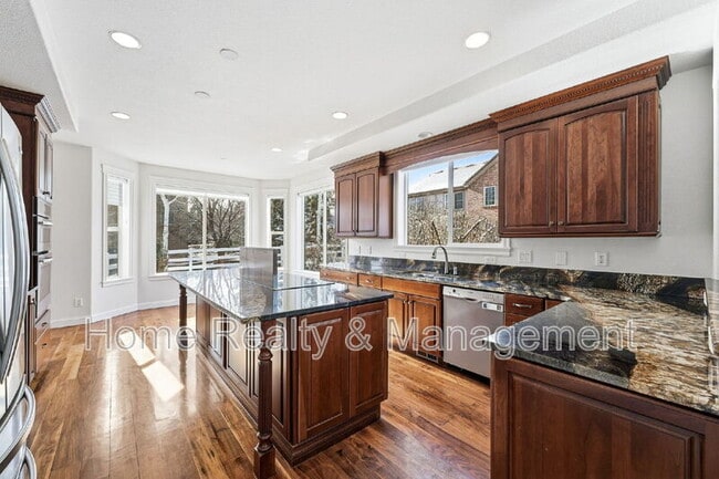 Building Photo - 14325 N Santa Fe St