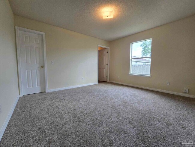 Building Photo - 1082 Antigua Cir