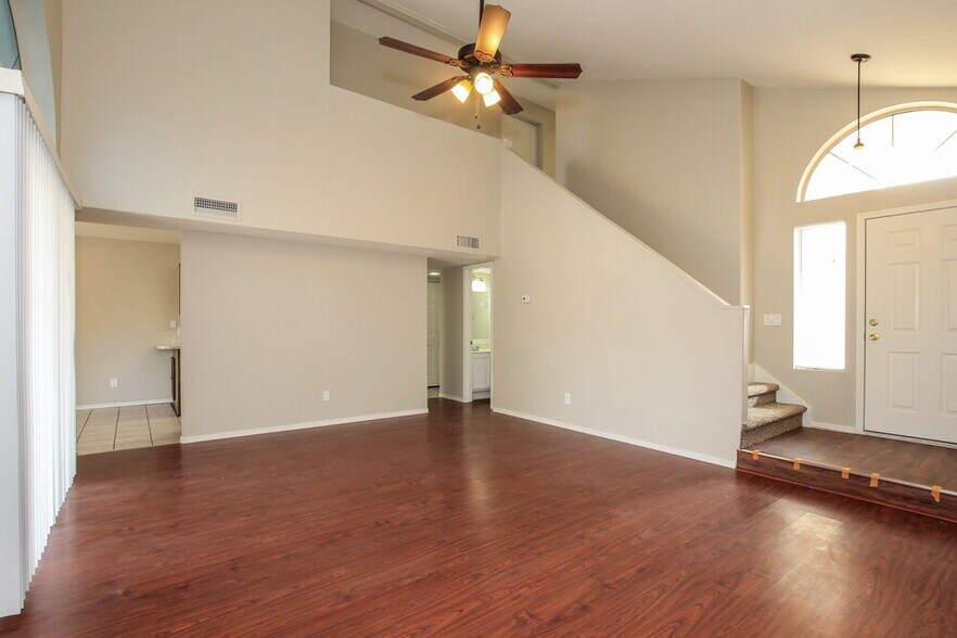 Building Photo - 3630 W Escuda Dr