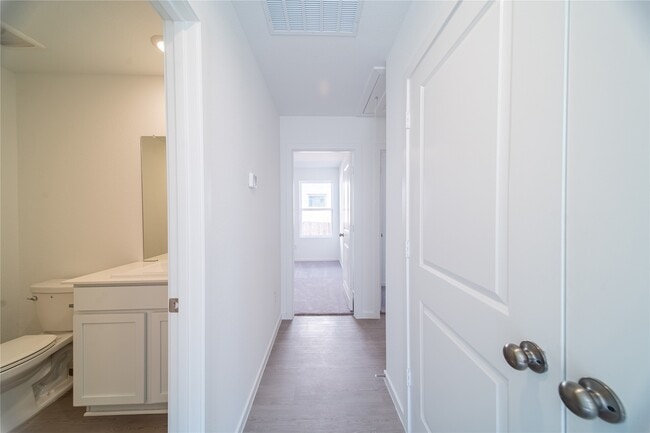 Building Photo - 26803 Feather Reed Dr