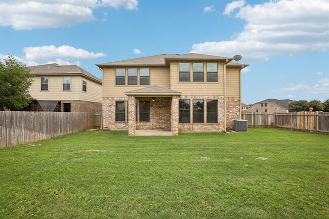 Building Photo - 1001 Lily Pad Ln