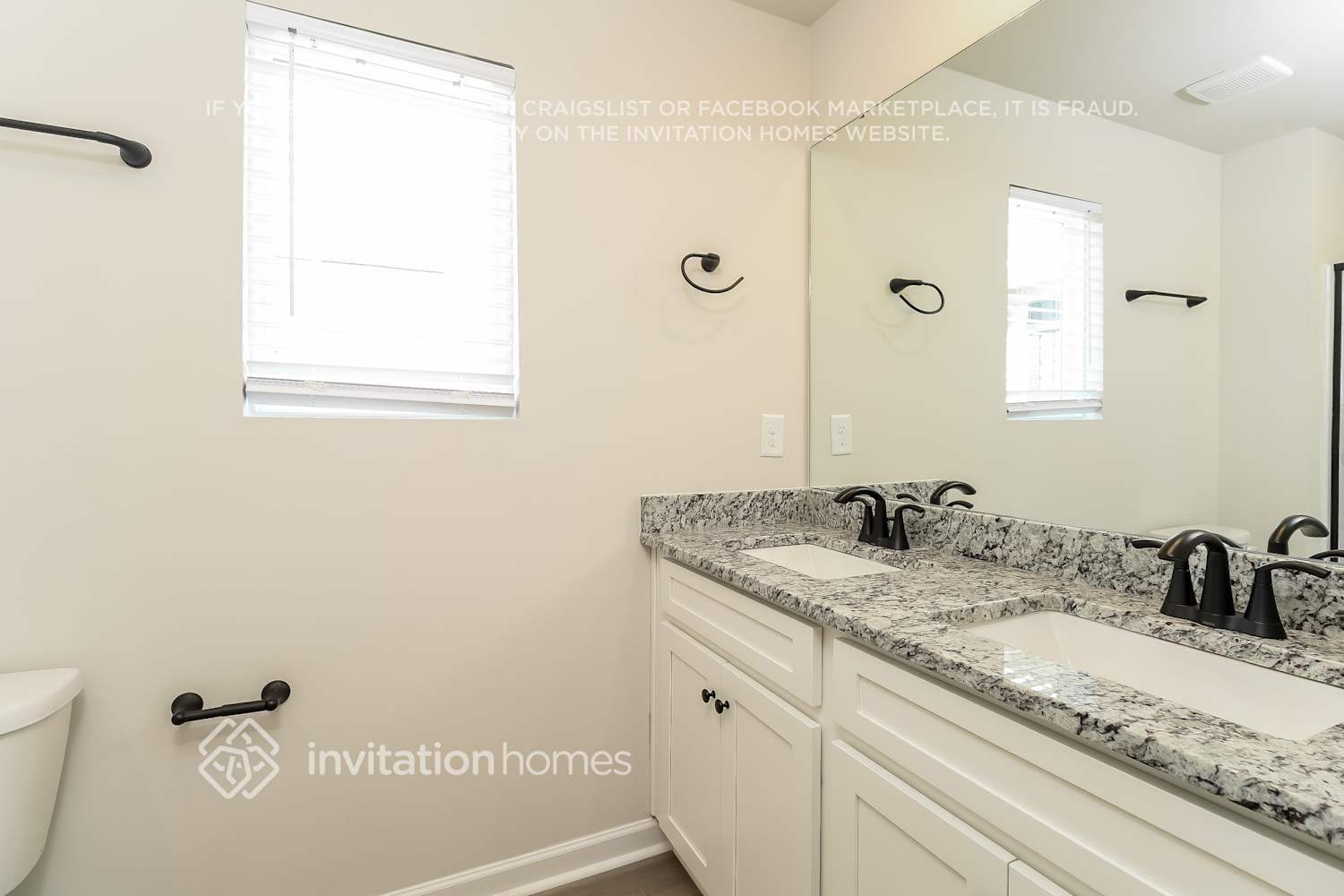 Building Photo - 3332 Burberry Dr