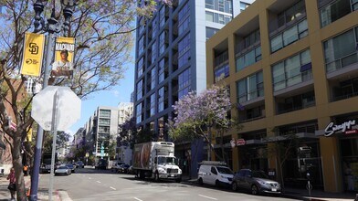 Building Photo - Downtown San Diego 1 bedroom 1 bath apartment For Rent