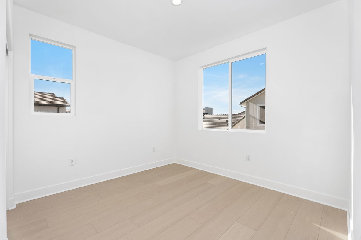 Building Photo - 128 Seep