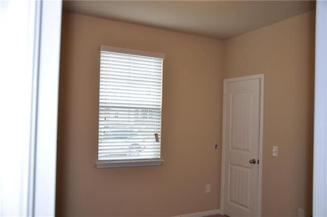 Building Photo - 6521 Loretta White Ln