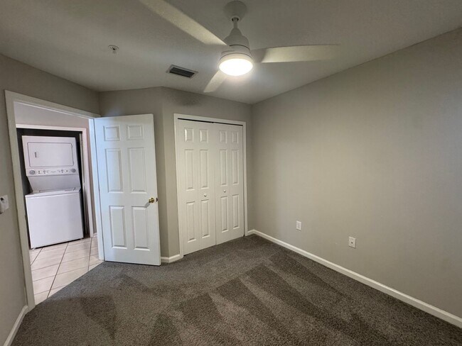 Building Photo - 6069 Maggies Cir