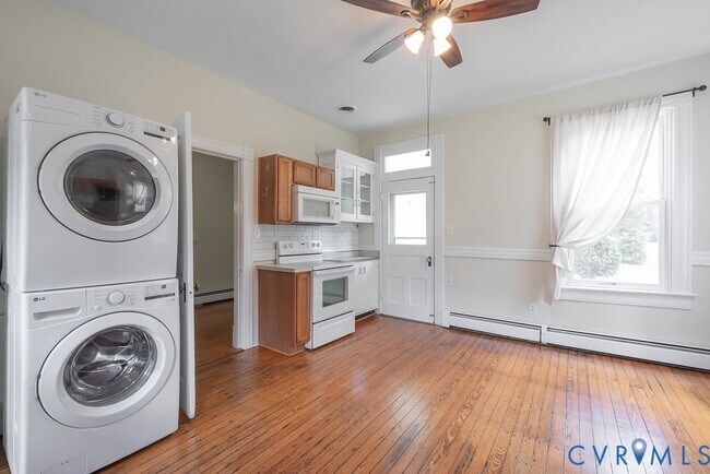 Building Photo - 11300 Aspen Grove Dr