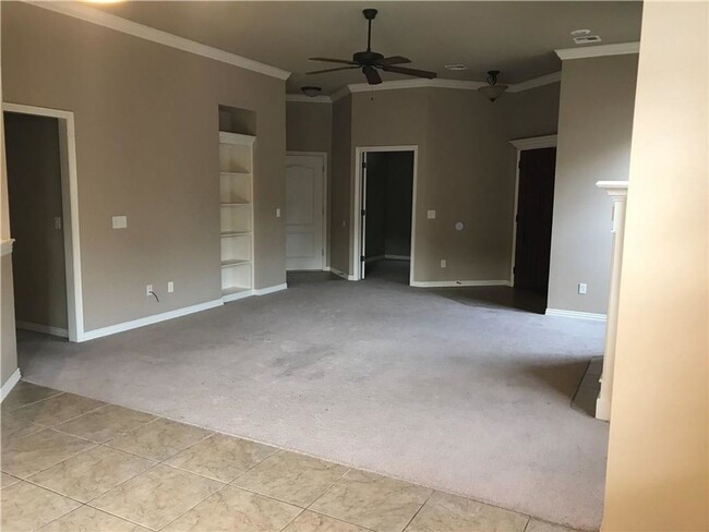 Building Photo - 3 Bedroom, 2 Bathroom - **ASK ABOUT OUR CA...