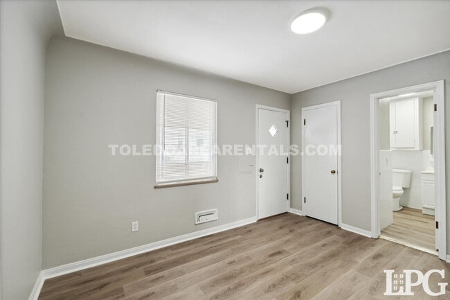 Building Photo - 4225 Harvest Ln