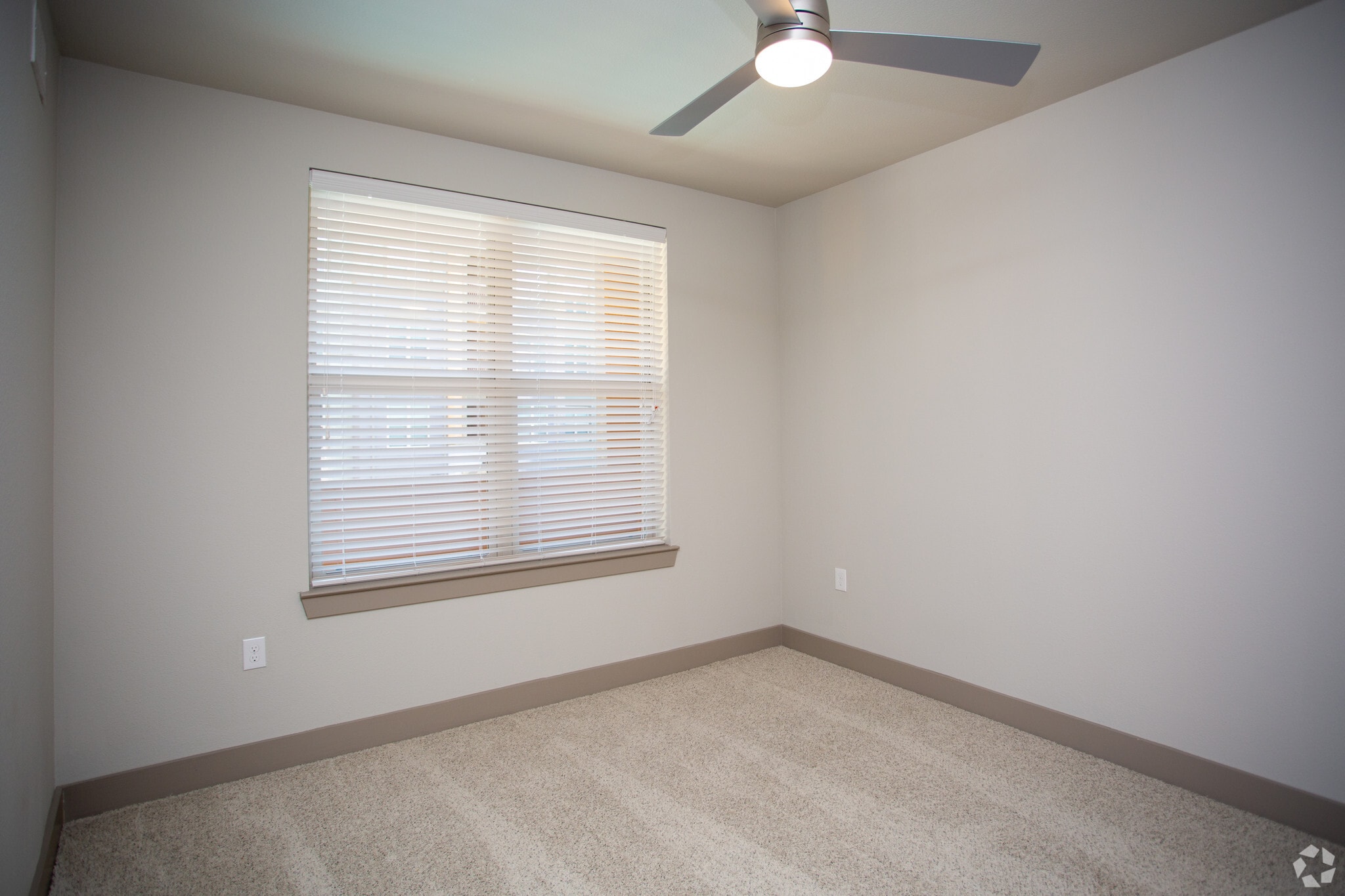 A1 1BDx1BA 656SF - Dominion at Mercer Crossing