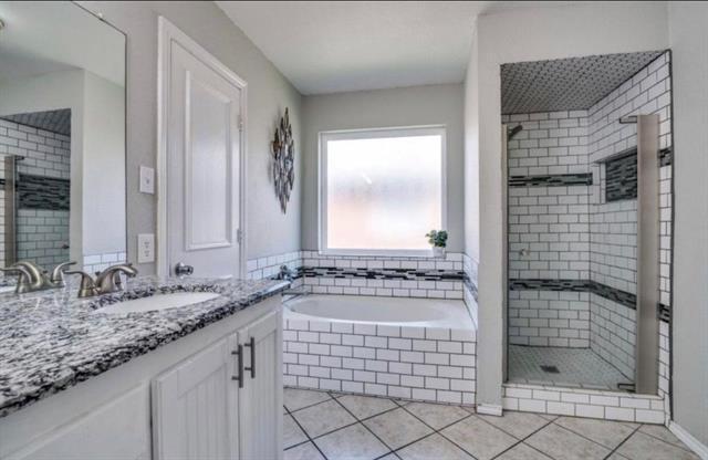 Building Photo - 7717 Coral Way