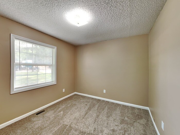 Building Photo - 6613 Cool Water Ct