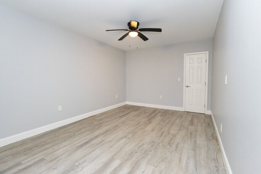 Building Photo - 405 Dempsey Ln