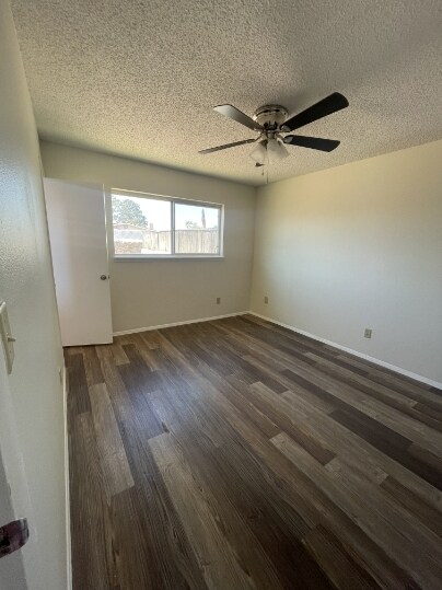 Building Photo - 10828 Cardigan Dr