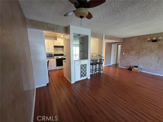 Building Photo - 6225 Canterbury Dr