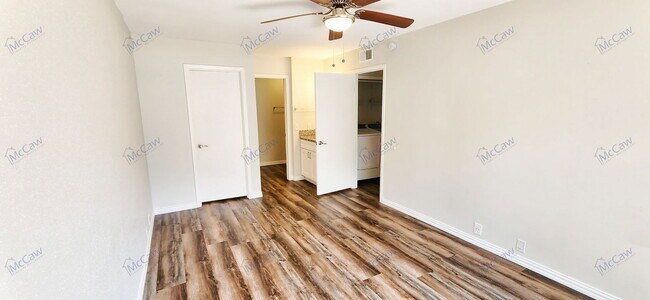 Building Photo - 4402 Tophill Ln