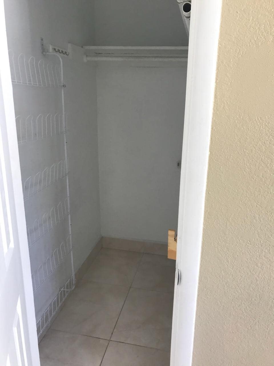 Building Photo - 3071 SW 27th Ave