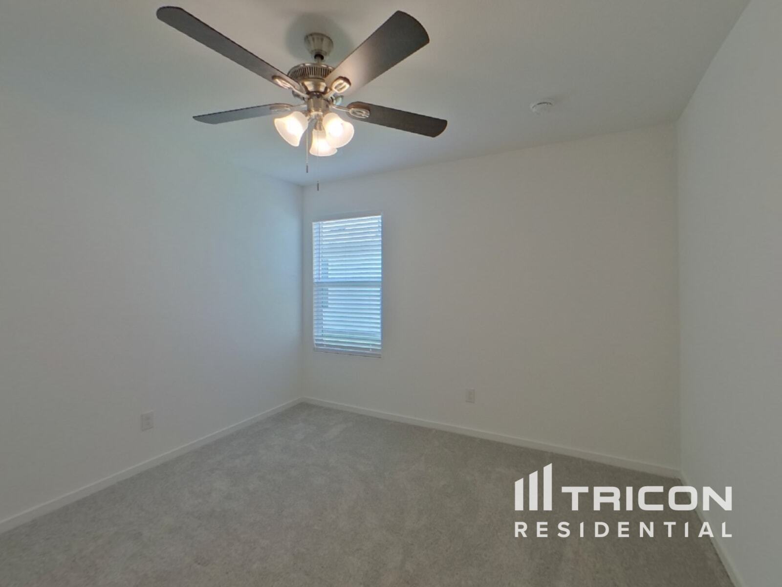 Building Photo - 1728 Poptic Ln