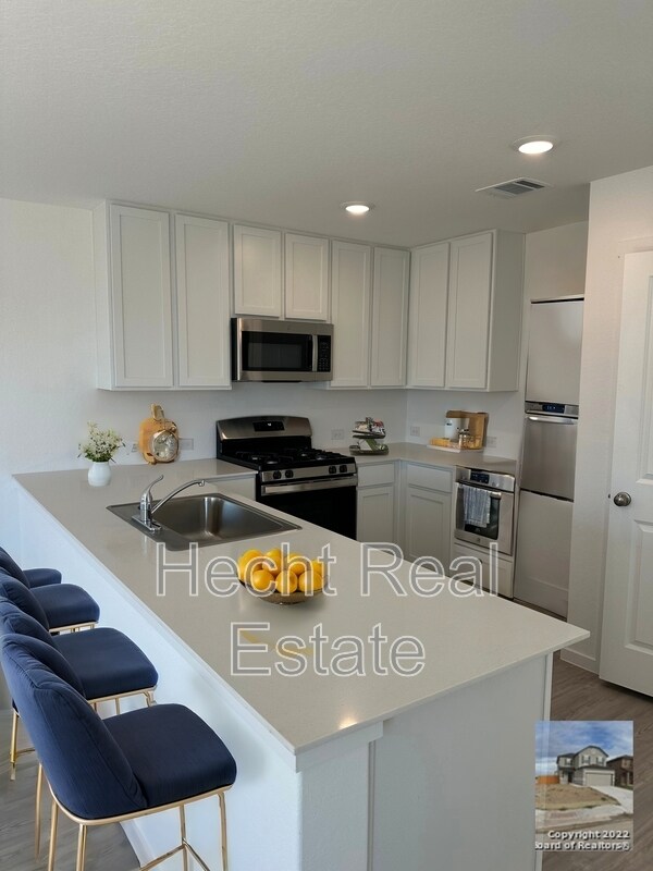 Building Photo - 1531 Tiptop Mdw