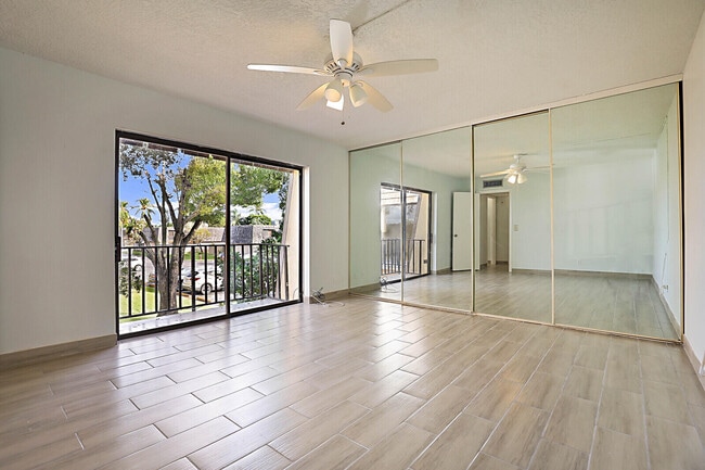 Building Photo - 253 Woodland Rd