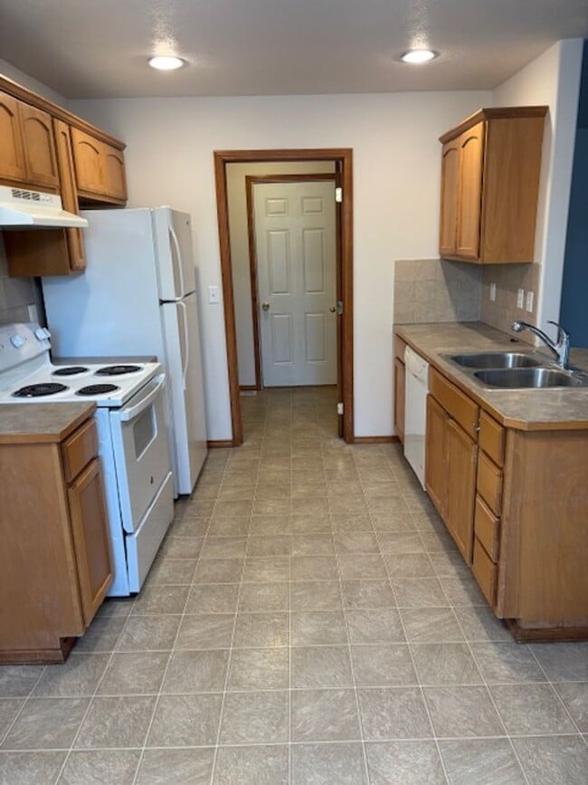 Building Photo - $2,350 / 3br - 1240ft2 - ?? NICE Valley 3Bd 2Ba Rancher! Ready Now! #1338 ?? (Spokane Valley)