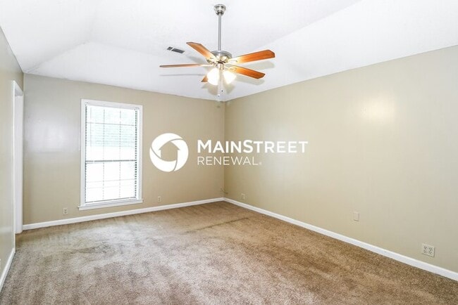 Building Photo - 3 Bedroom Pet-Friendly Home in Cordova, TN with Main Street Renewal