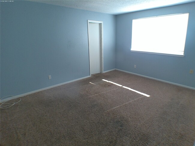 Building Photo - 15914 Willbriar Ln