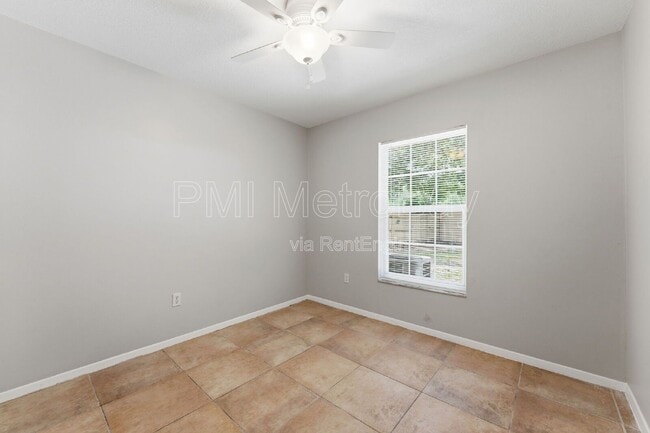 Building Photo - 3306 Laurel Dale Dr