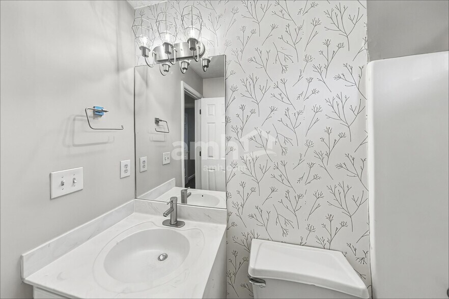 Building Photo - 2262 Byron Ct SW