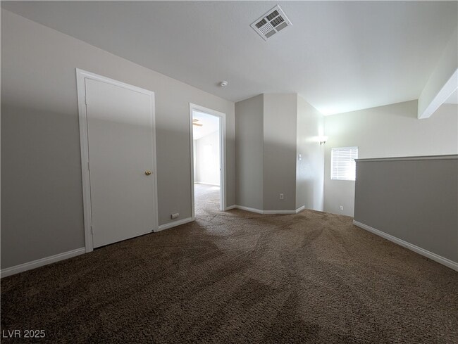 Building Photo - 9575 Belle Fountain Ave