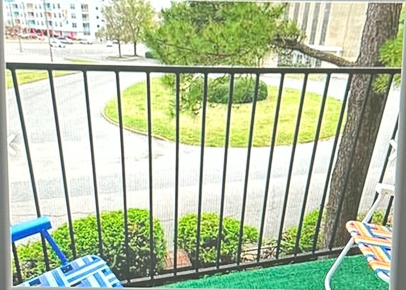 Building Photo - 103 Westover Ave